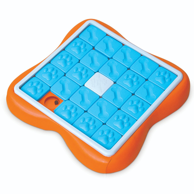Nina Ottosson     CHALLENGE SLIDER - DOG PUZZLE GAME, 3 ()   (by Nina Ottosson) (,  3)