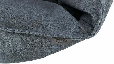 Trixie    Calito vital,  , / ,  / (,  6)