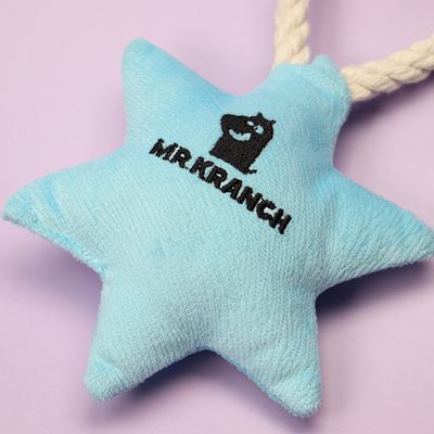 Игрушка Mr.Kranch для собак мелких и средних пород Снежинка с канатом и пищалкой голубая (фото, вид 1)